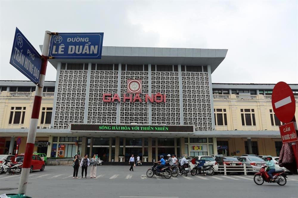 Hoang Cuong Hotel 15 Nguyen Thai Hoc Ханой Экстерьер фото